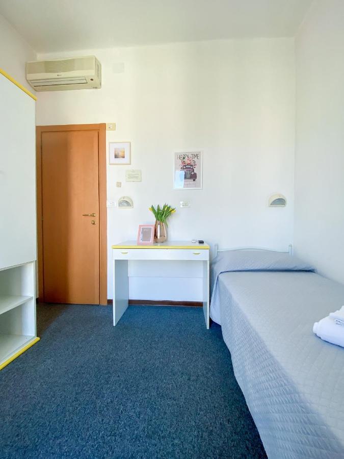 Hotel Berlino Cattolica Ngoại thất bức ảnh